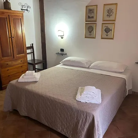 Podere 2061 Homestay Bella Farnia